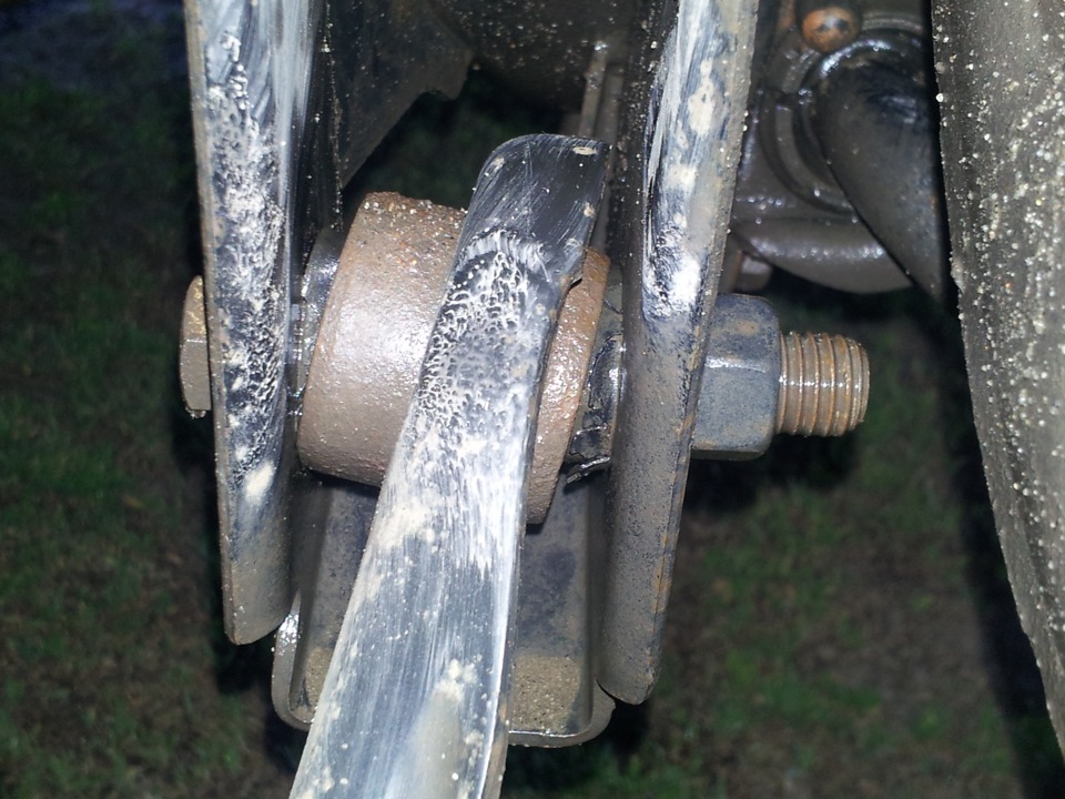 Сайлентблоки Форд Фокус: причины неисправностей и замена