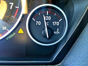 Какая оптимальная температура двигателя и как не допустить перегрева: советы водителям
