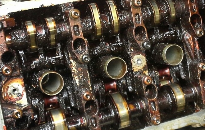 Минералка или синтетика – что лучше?